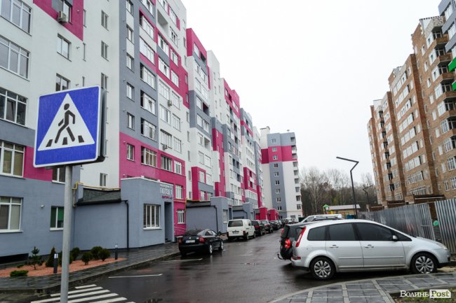 Затишне місце для кожного: у Луцьку продовжують будувати «карамельний» житловий комплекс. ФОТО*