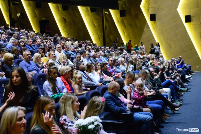 Яким був «перший раз» Олі Полякової в Луцьку. ФОТОРЕПОРТАЖ 