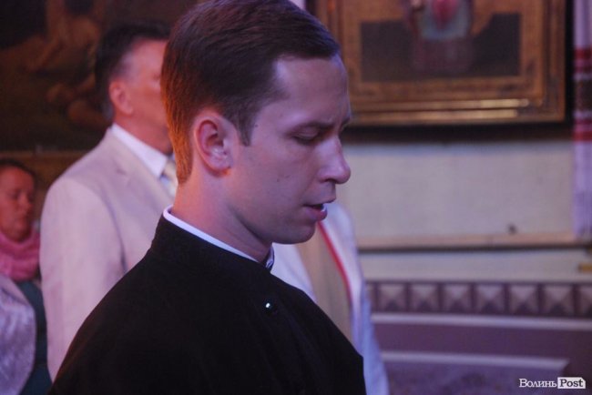 Фото випускного у Волинській духовній семінарії