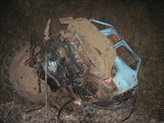 Тракторист загинув під потягом. ФОТО