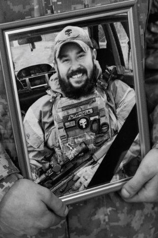 Скорбота в Луцьку: громада прощалася з двома Героями