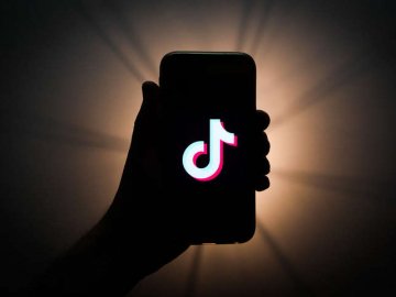 У TikTok повернувся небезпечний челендж: дітей після відео госпіталізовують з опіками