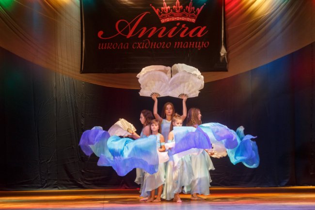 У Луцьку танцювали задля здійснення мрій дітей з інвалідністю. ФОТО