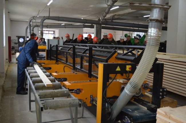 На Волині запрацювала сучасна лінія з переробки деревини. ФОТО 