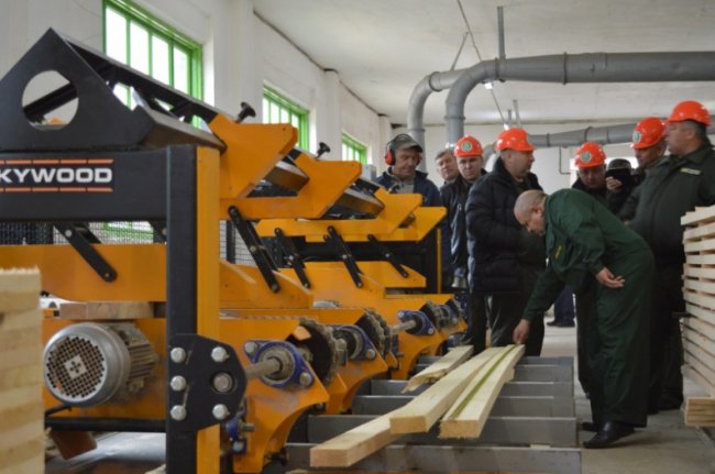На Волині запрацювала сучасна лінія з переробки деревини. ФОТО 