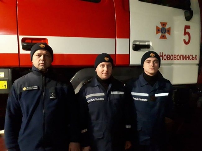 Волинські вогнеборці врятували маму з 1,5-місячним немовлям