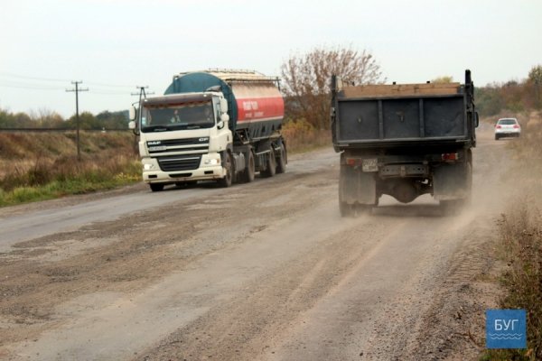 Жахливі дороги Волині не пройшли випробування іграшкою. ФОТО