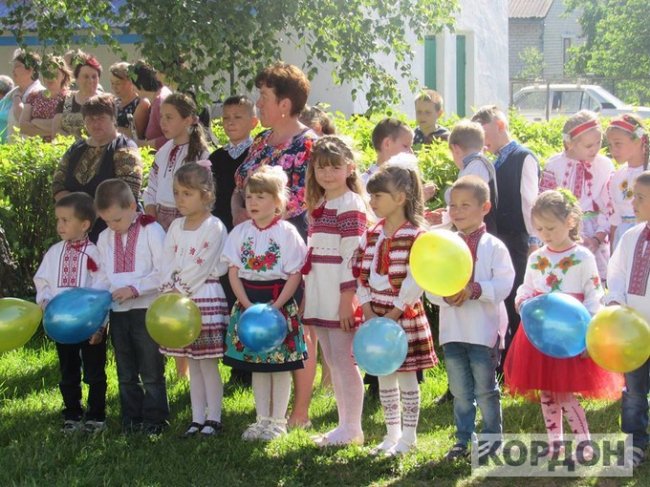 У волинському селі відкрили дитячий майданчик