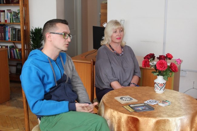 «Треба робити українське модним», – соліст «ФлайzZzи» зустрівся зі школярами