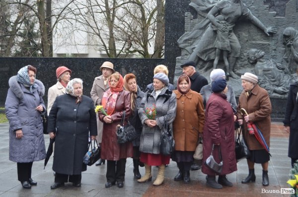 У Луцьку вшанували пам'ять жертв війн та депортацій