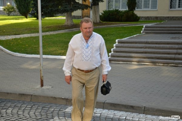 У Луцьку урочисто підняли Державнй Прапор. ФОТО