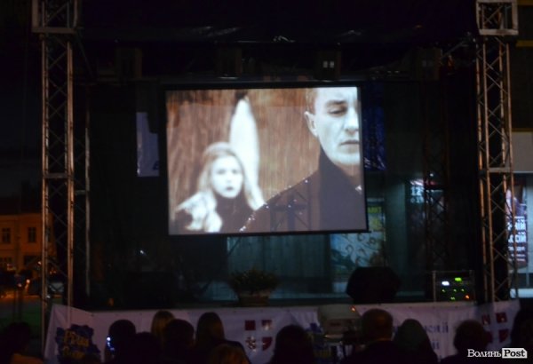 Пам’ять Хурсенка вшановували з агітацією Партії регіонів. ФОТО