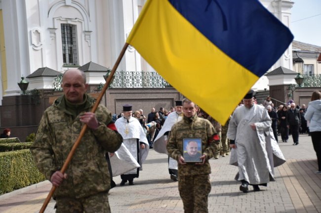 У Луцьку попрощались з воїном Дмитром Гуцаленком