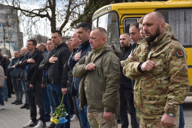 У Луцьку попрощались з воїном Дмитром Гуцаленком