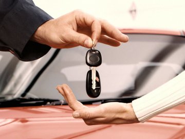 На Волині передали 7 конфіскованих автомобілів. ВІДЕО