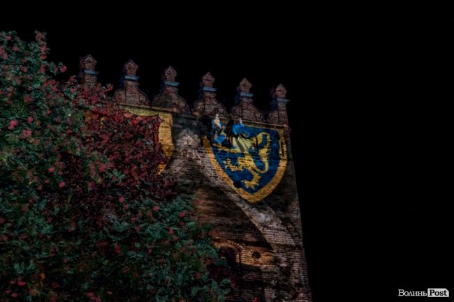 Танці під дощем та ангели на мурах: чим дивувала гостей «Ніч у Луцькому замку». ФОТО