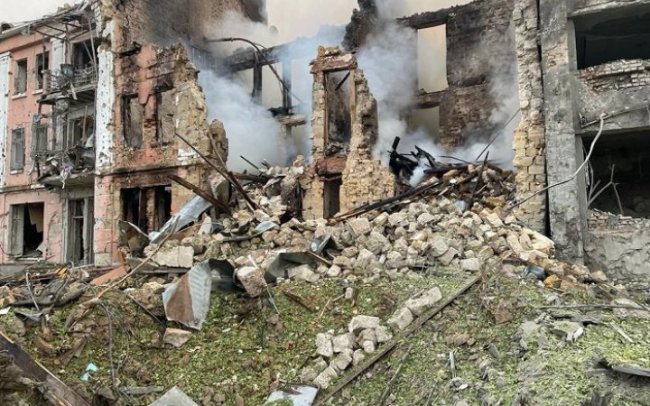 Росія завдала удару по центру Миколаєва: постраждали 19 людей, є загиблий. ОНОВЛЕНО
