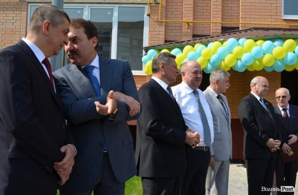 У Луцьку «здали» нову багатоповерхівку. ФОТО