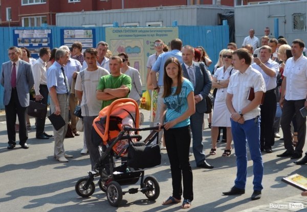 У Луцьку «здали» нову багатоповерхівку. ФОТО