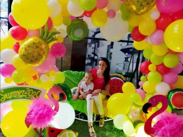 У ТРЦ «ПортCity» в Луцьку обрали найкращу літню фотозону*