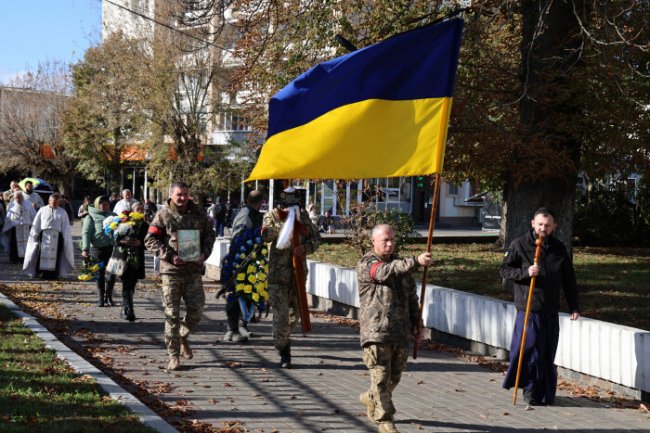 Лучани провели в останню дорогу Героя В’ячеслава Горюнова