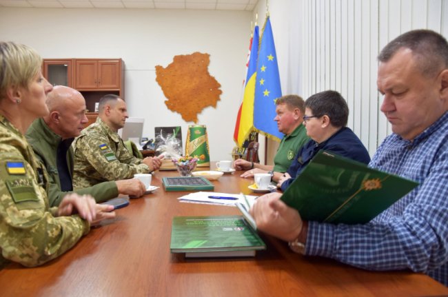 Волинські прикордонники отримали допомогу з Литви. ФОТО