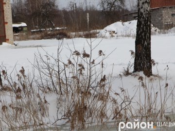 Засніжені світлини весняного Шацька