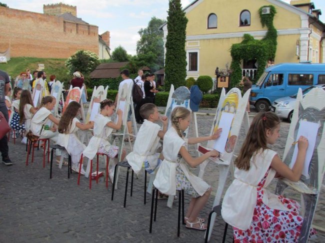 Луцьк «повернувся» в Середньовіччя. На «Князівський бенкет»