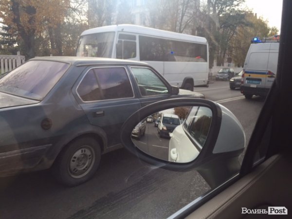 У Луцьку - ДТП на проспекті Перемоги. ФОТО