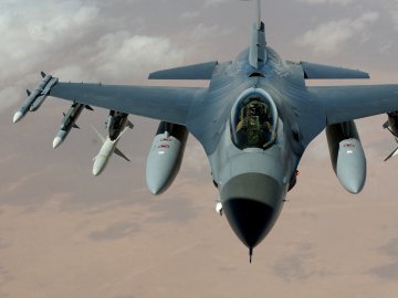 «Якби в нас були F-16, нам би вдалось зберегти набагато більше життів наших солдат та цивільних», – Кулеба