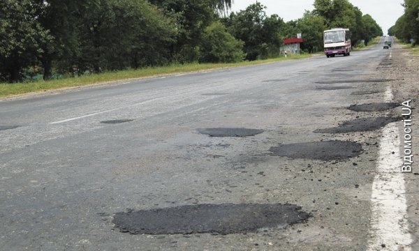 Після ямкового ремонту стрибаєш, як по драбині