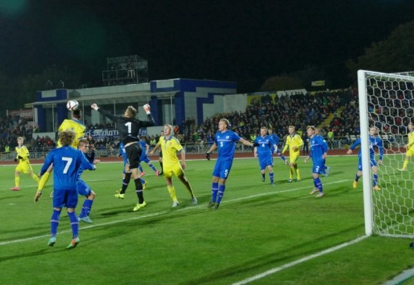 Молодіжна збірна України програла Ісландії. ФОТО