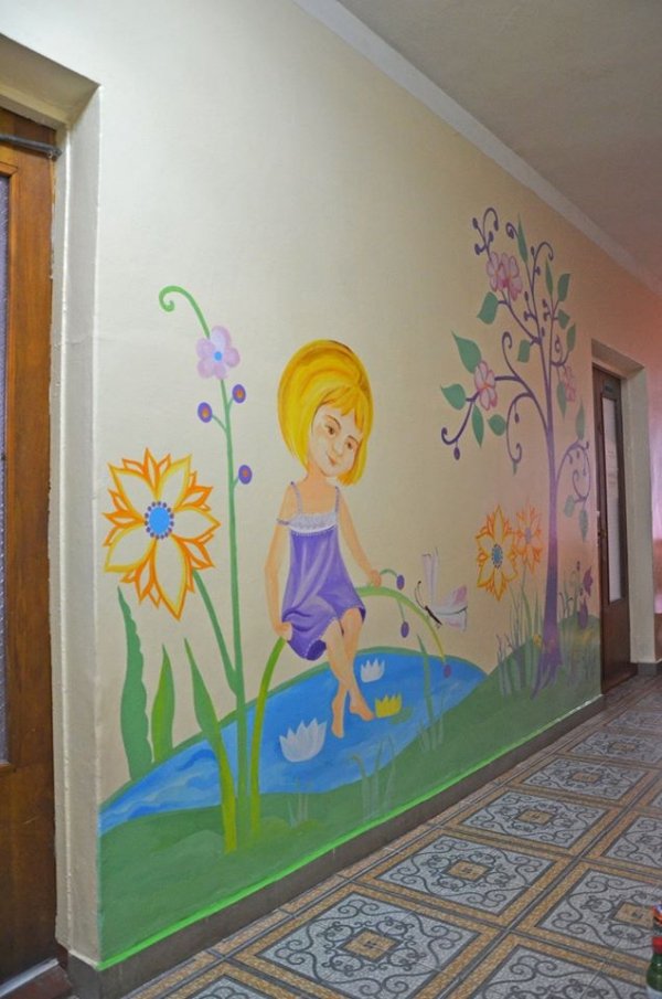 Ковельську дитячу поліклініку розмалювали