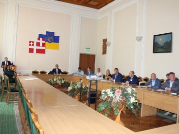 На Волині підприємства самовільно займають землі. ФОТО