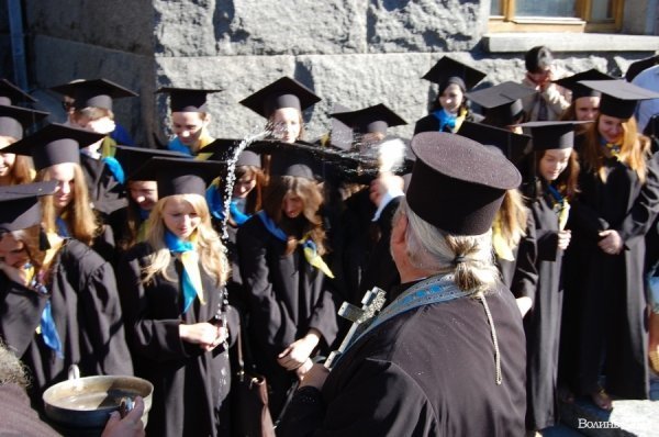 У Луцьку – посвята в студенти «європейського» вишу. ФОТО