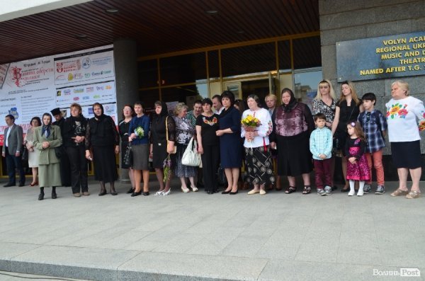 У Луцьку привітали матерів, чиї сини загинули в АТО