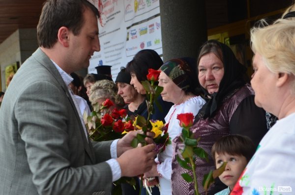У Луцьку привітали матерів, чиї сини загинули в АТО