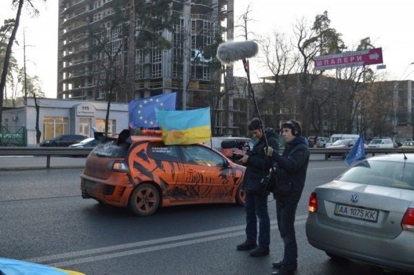 Як пікетували маєток Пшонки. ФОТО
