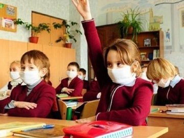 У МОЗ розповіли, хто має найбільші шанси повернутися до повноцінного навчання після канікул 