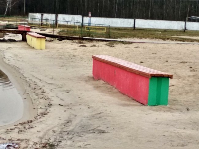 Показали, як на волинському озері укріпили берег