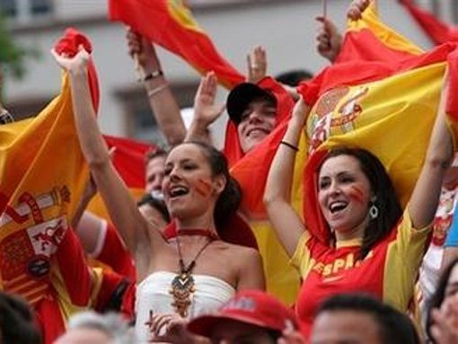 Дівчата і Євро-2012. ФОТО