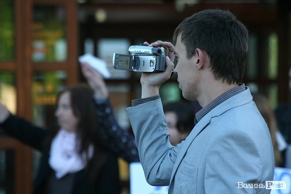 У Луцьку попрощалися з потягом Ковель - Чернівці. ФОТО