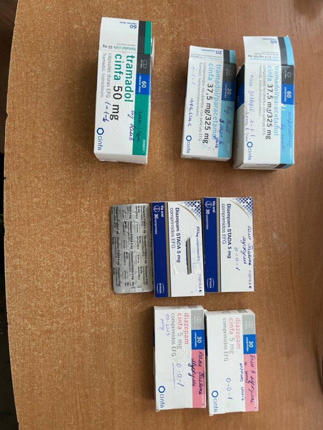 На Волині більш як три сотні наркотичних таблеток знайшли у посилці, яку везли за кордон