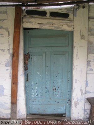 На Рівненщині розвалюється хата екс-президента України. ФОТО