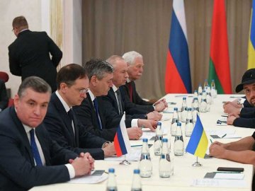 Переговори з Росією в онлайн-форматі відновляться 1 квітня, – Арахамія