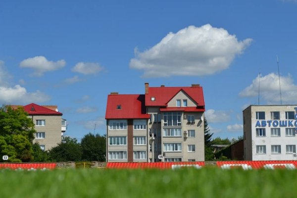 Попри зливу луцький стадіон готовий до «Дніпра»