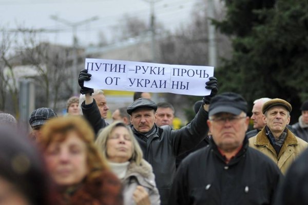 Антивоєнне віче в Луцьку: обличчя майдану. ФОТО