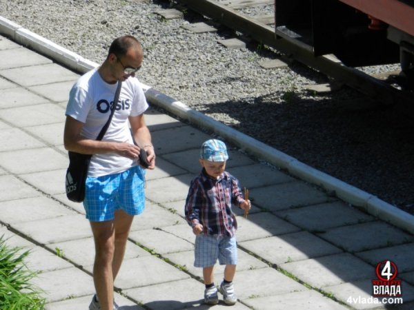 У Луцьку запрацювала дитяча залізниця. ФОТО