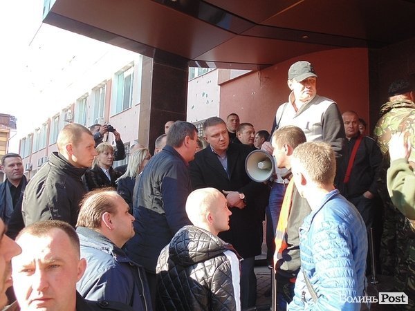 Пікет міліції в Луцьку. ФОТО. ВІДЕО