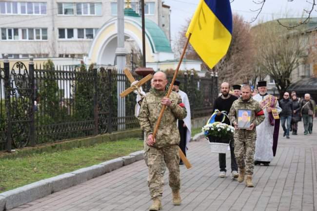У Луцьку попрощалися з Героєм Іваном Литвинчуком, який загинув у жовтні 2024-го